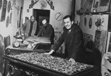 Workshop in Via di Rusciano - Firenze. Bianco Bianchi with his apprentices 1964